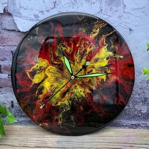 Resin clock, red, gold decorative round Clock Modern Wall Clock vinyl record